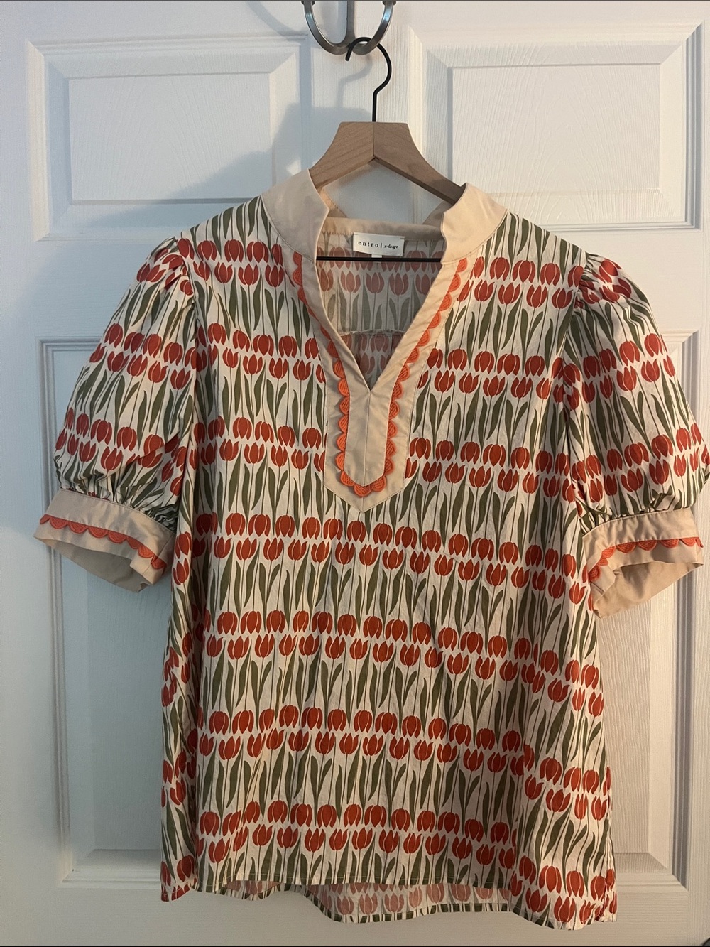 entro Cream Tulip-Print Short Sleeve Blouse with Orange Detailing